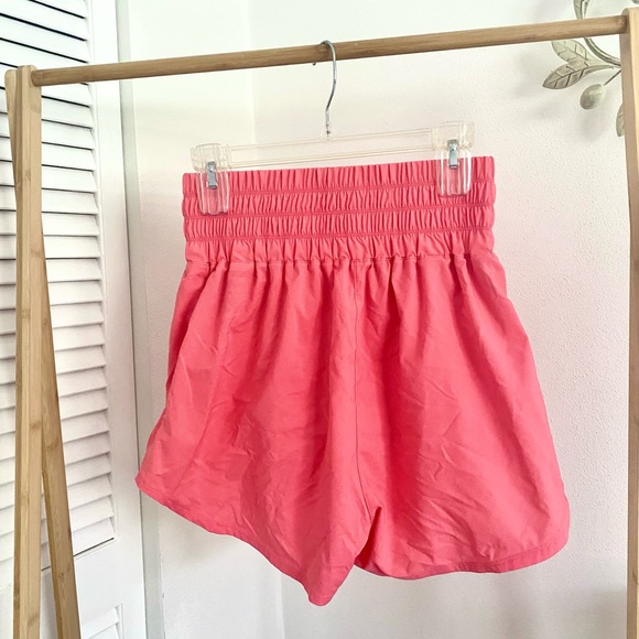 Women's Dri-FIT Ultra High-Waisted 3" Brief-Lined Shorts - Picture 2 of 2